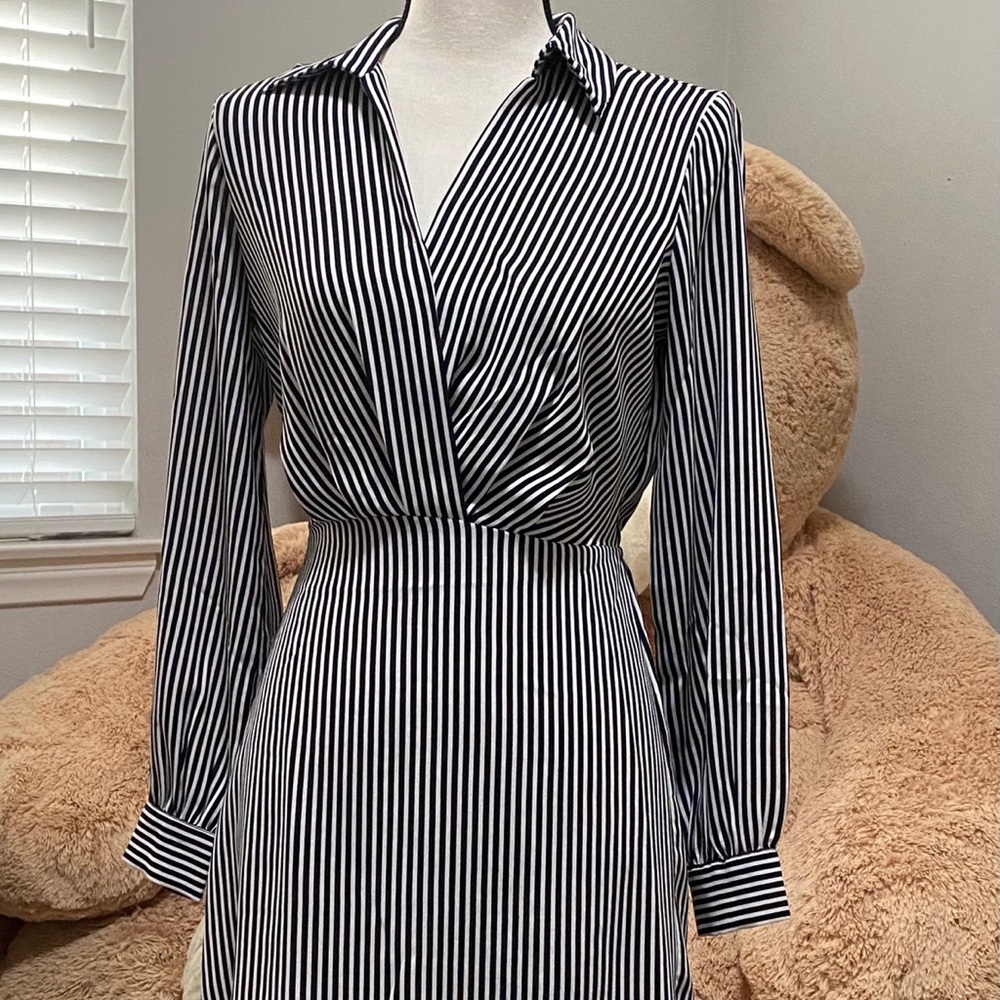 Forever 21 mini long sleeve dress